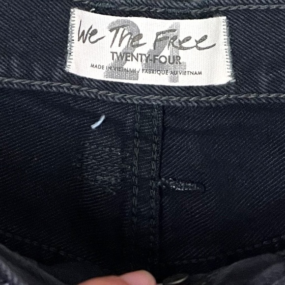 NWT Free People Makai Distressed Cutoff Shorts Washed Black - Picture 5 of 8